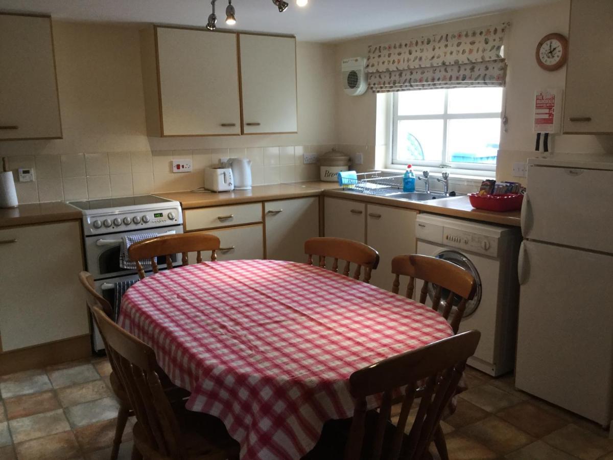 Three-Bedroom Old Cottage Free Parking Inverness Zewnętrze zdjęcie
