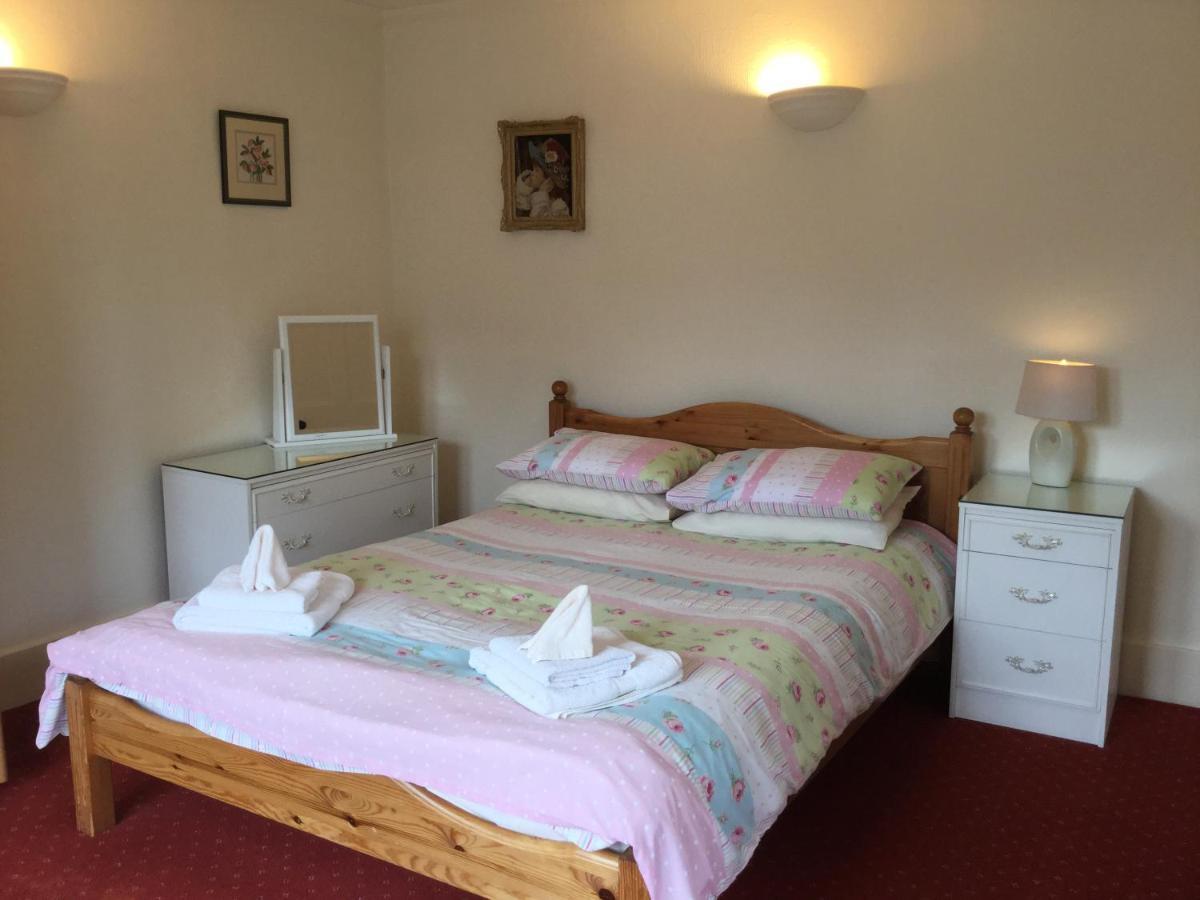 Three-Bedroom Old Cottage Free Parking Inverness Zewnętrze zdjęcie