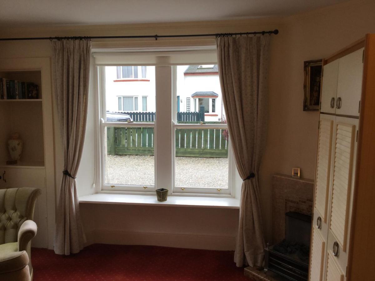 Three-Bedroom Old Cottage Free Parking Inverness Zewnętrze zdjęcie
